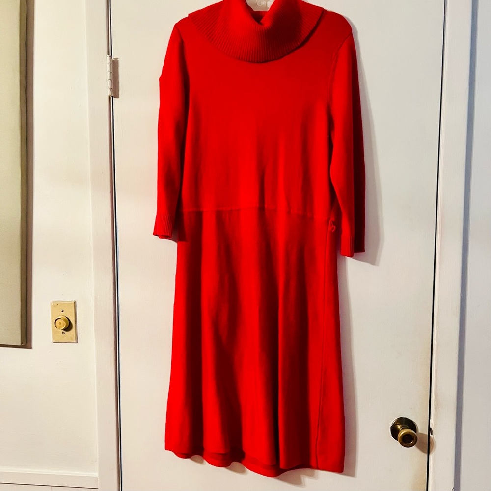 Chic Scarlet Long Sleeve sweater Dress